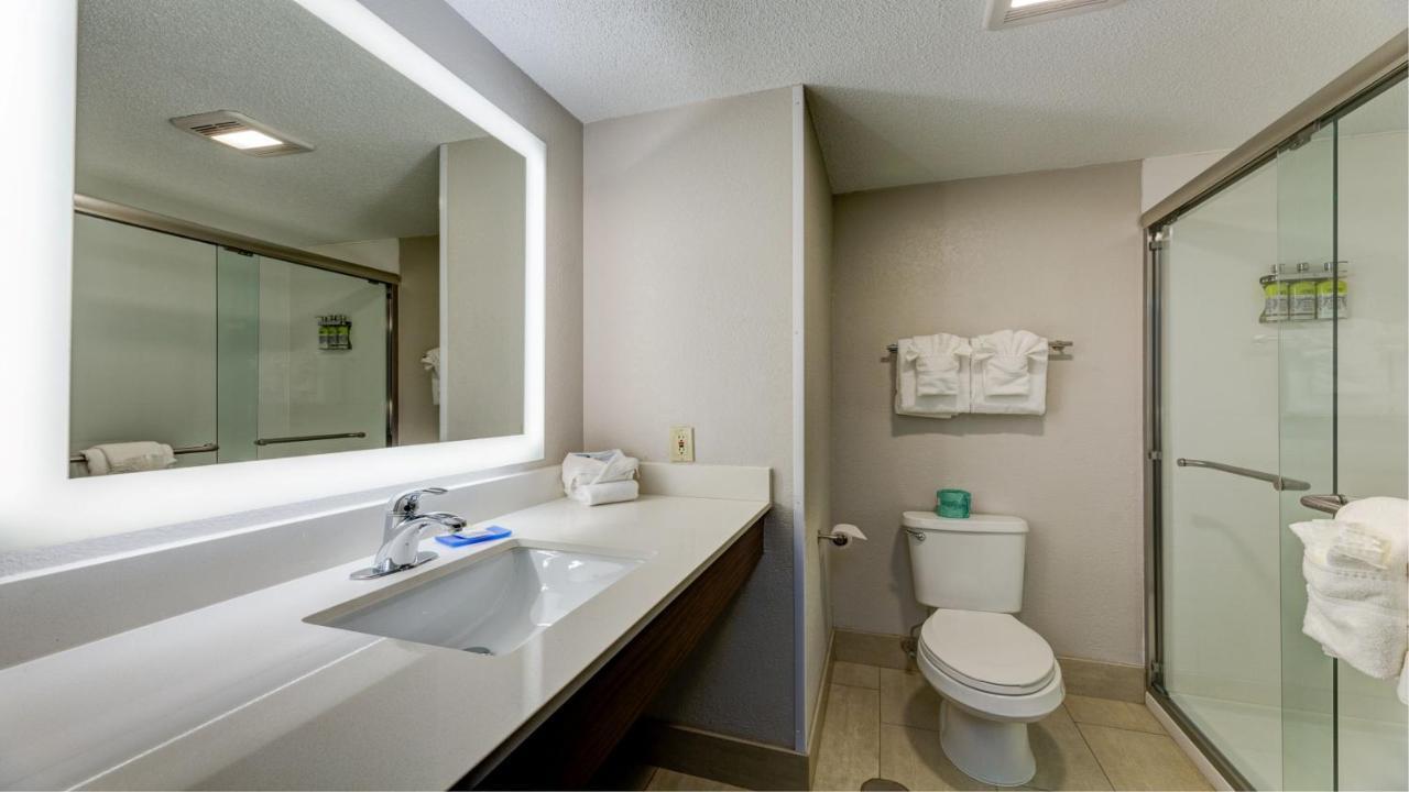 Holiday Inn Express & Suites Ashtabula-Geneva By Ihg Austinburg Eksteriør billede