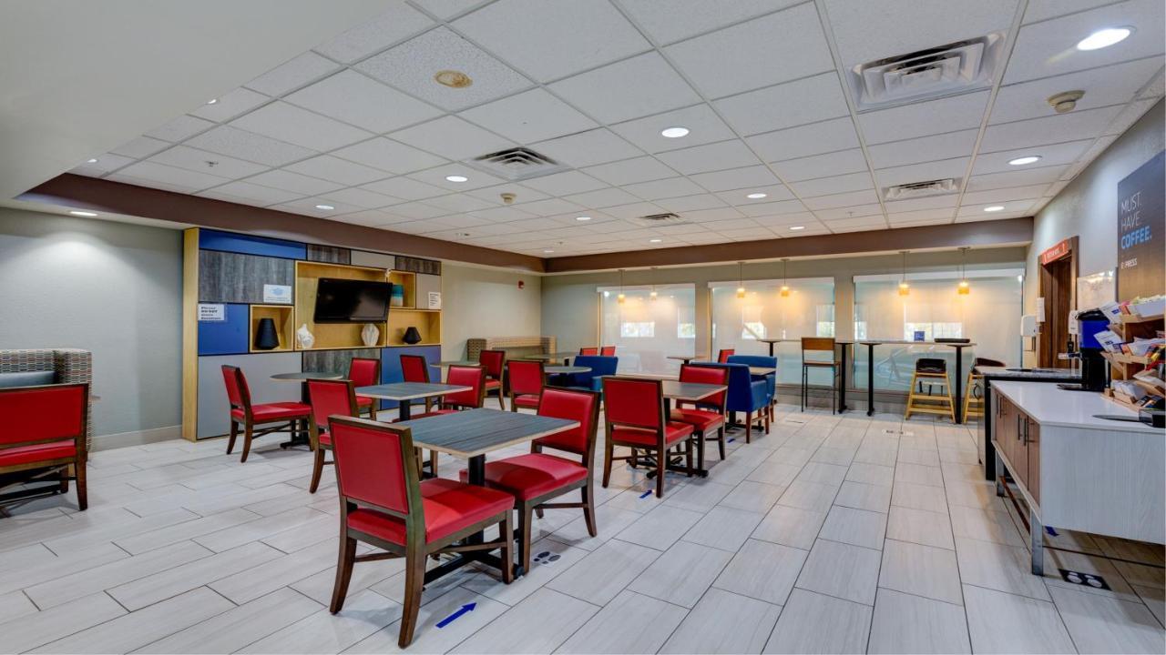 Holiday Inn Express & Suites Ashtabula-Geneva By Ihg Austinburg Eksteriør billede