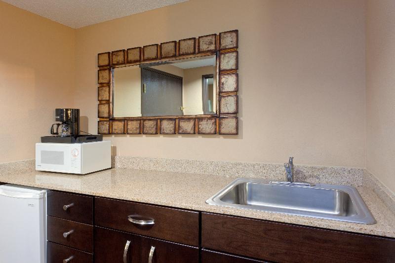 Holiday Inn Express & Suites Ashtabula-Geneva By Ihg Austinburg Eksteriør billede